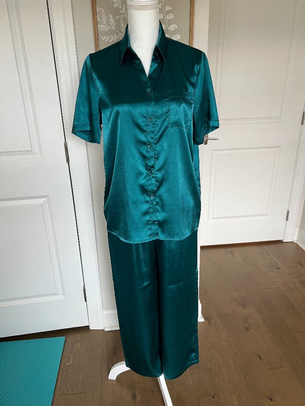 Pajama Set; size small